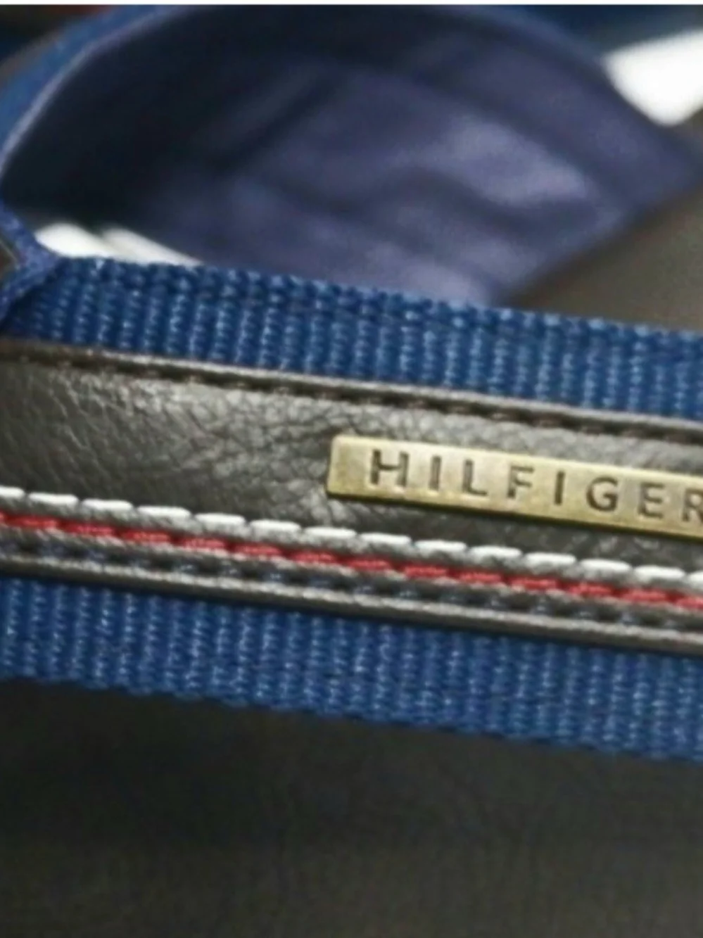 Tommy Hilfiger Brown Footbed Flip Flops with Navy Straps NWOT